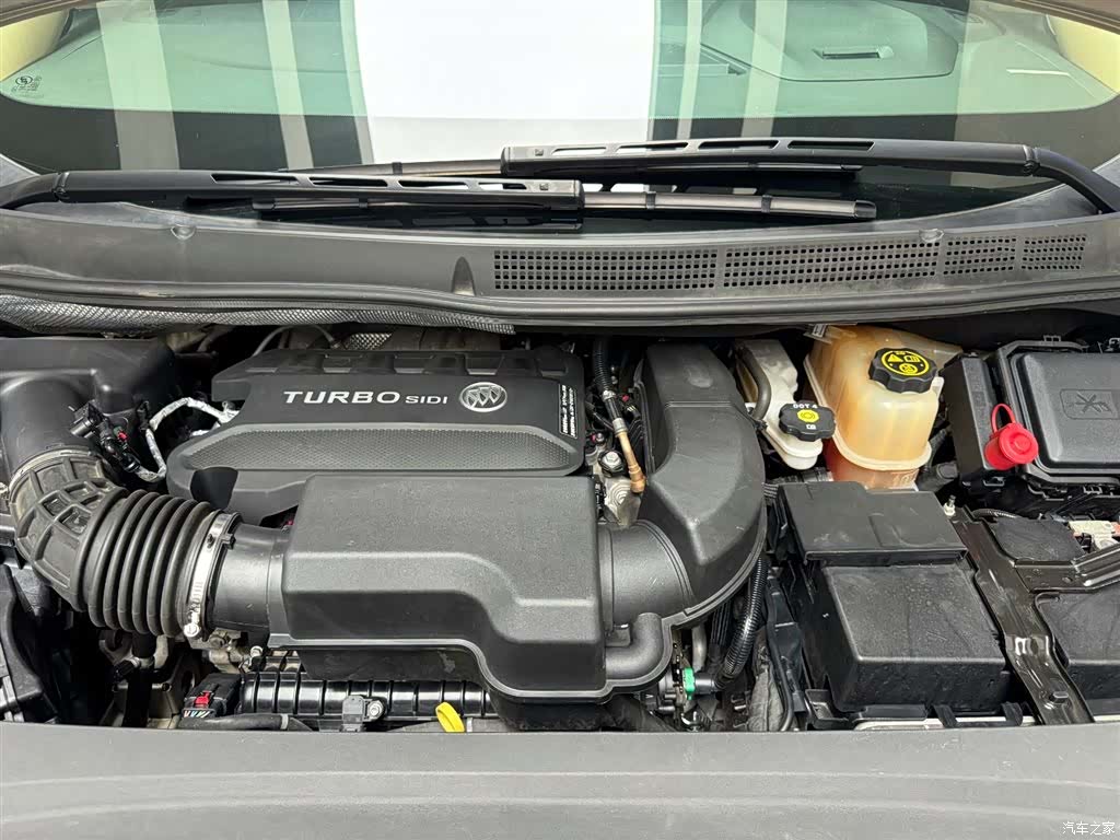 Buick GL8, 2021 7