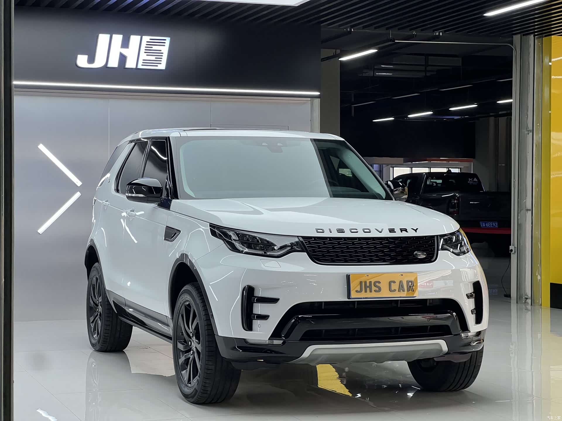 Land Rover Discovery, 2020 3