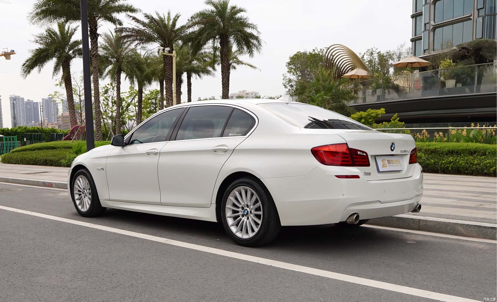 BMW 5 Series, 2013 11