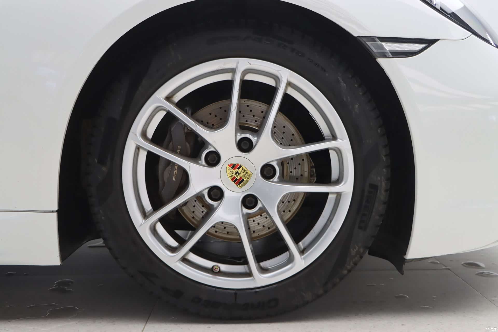Porsche Cayman, 2018 9