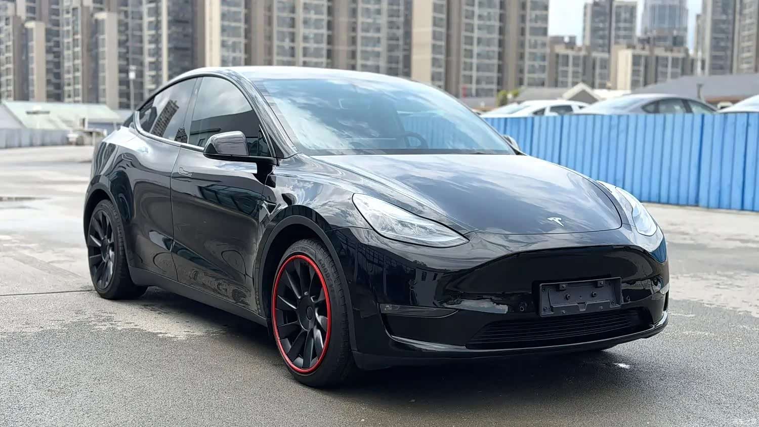 Tesla Model Y, 2023 3