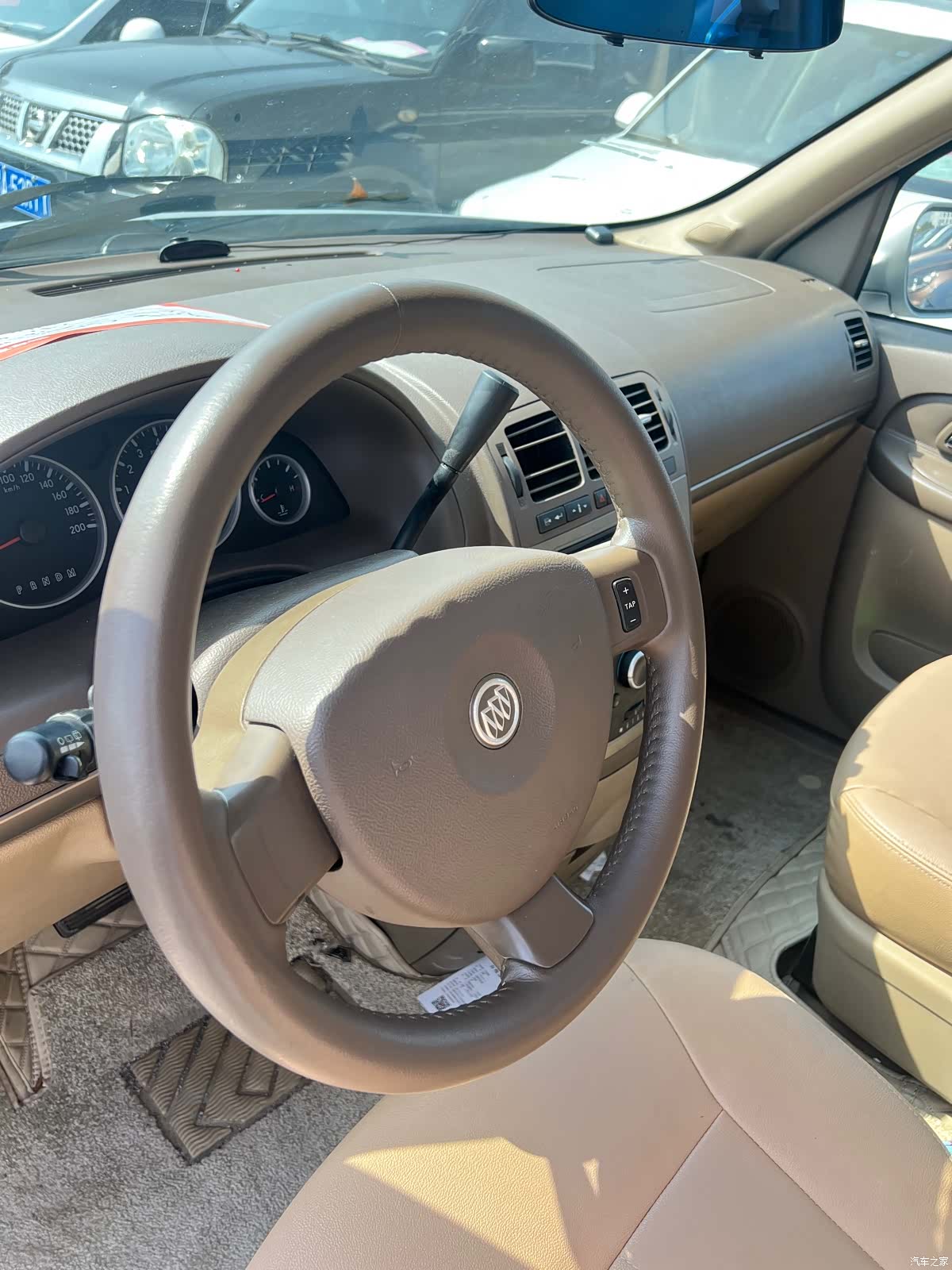 Buick GL8, 2013 7