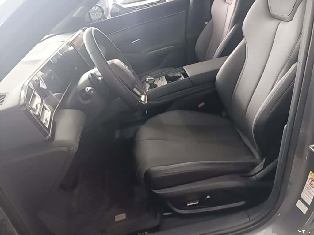 BYD Qin, 2025 11