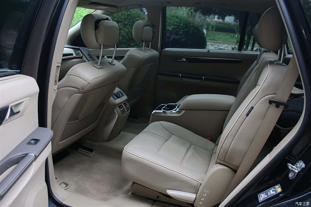 Mercedes-Benz R-Class, 2016 9