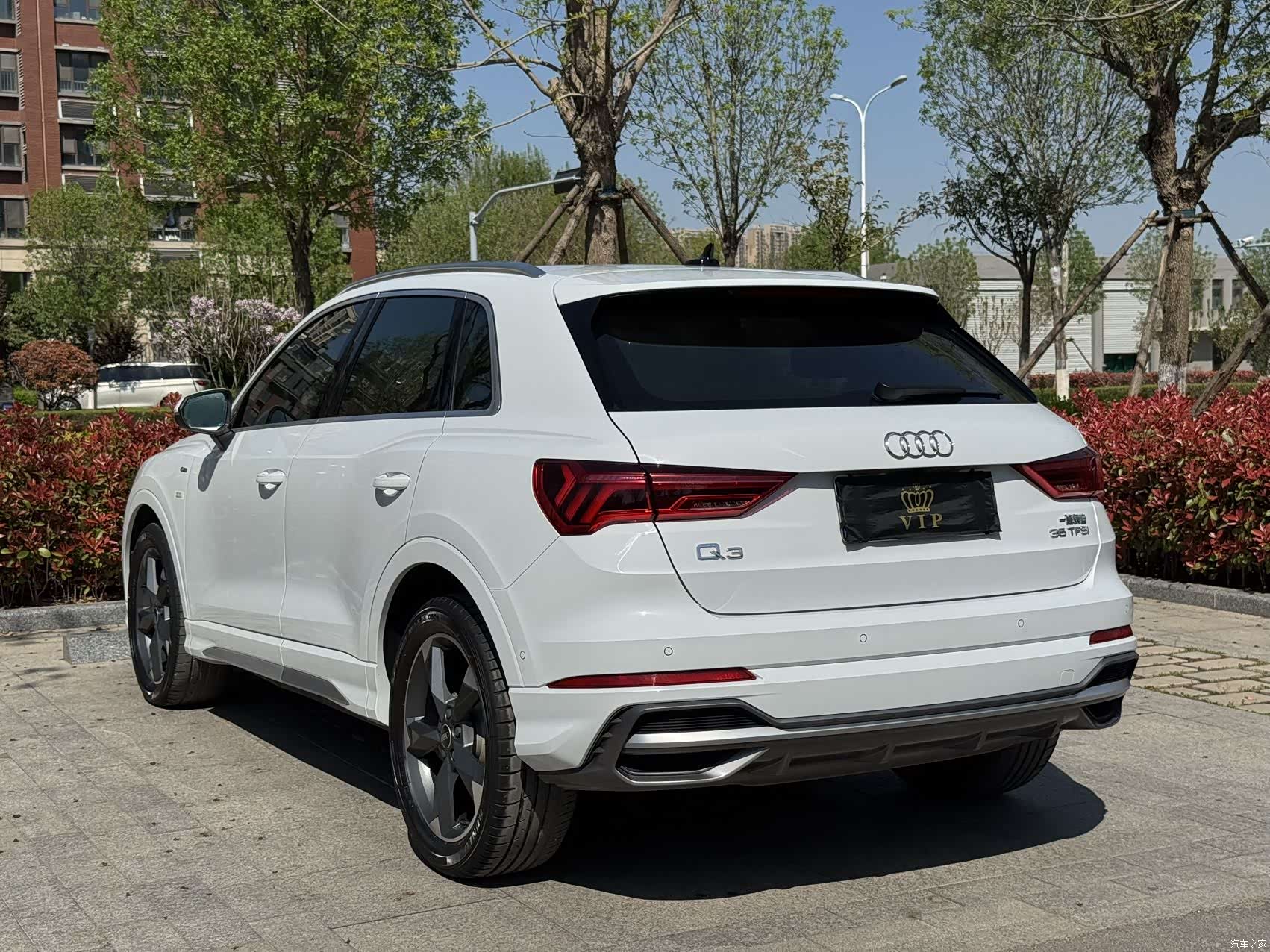 Audi Q3, 2022 все фото