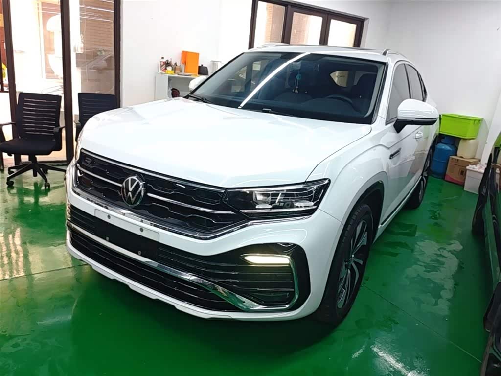 Volkswagen TayronX