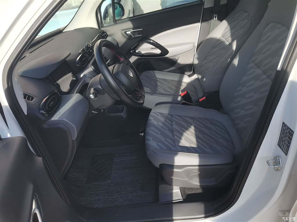 Leapmotor T03, 2025 15