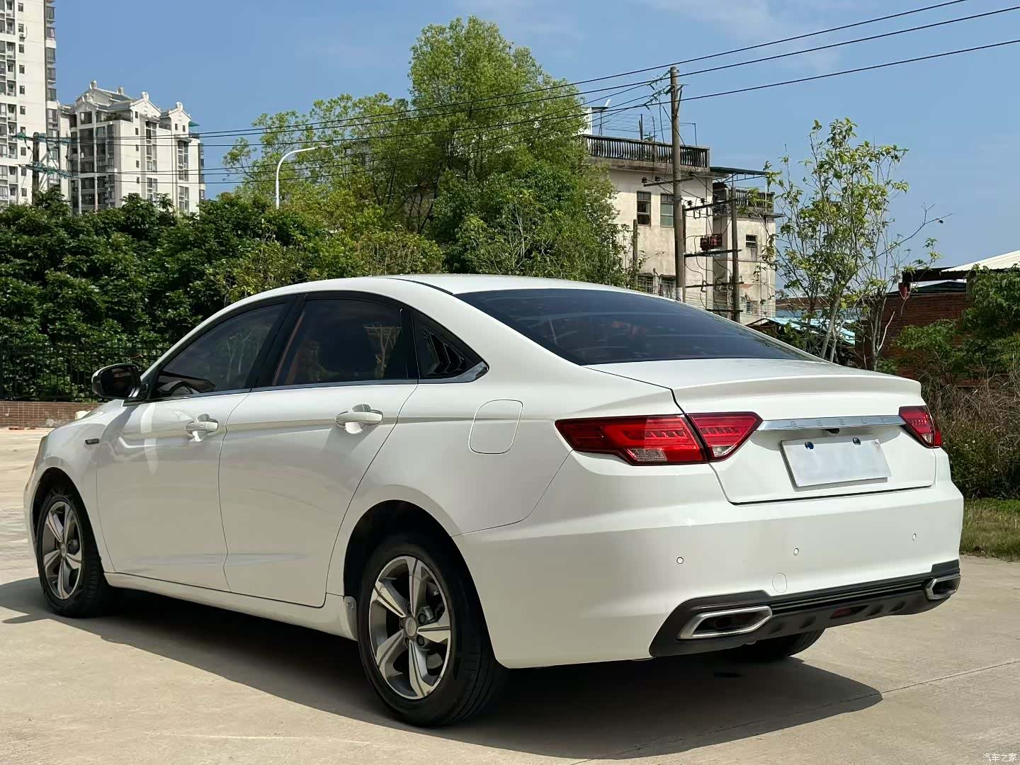 Geely Emgrand, 2018 9
