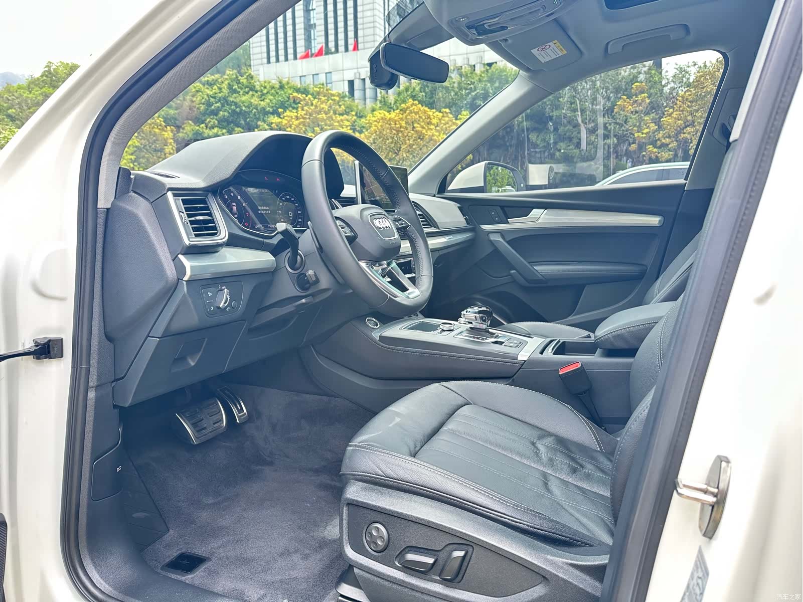 Audi Q5L, 2020 6