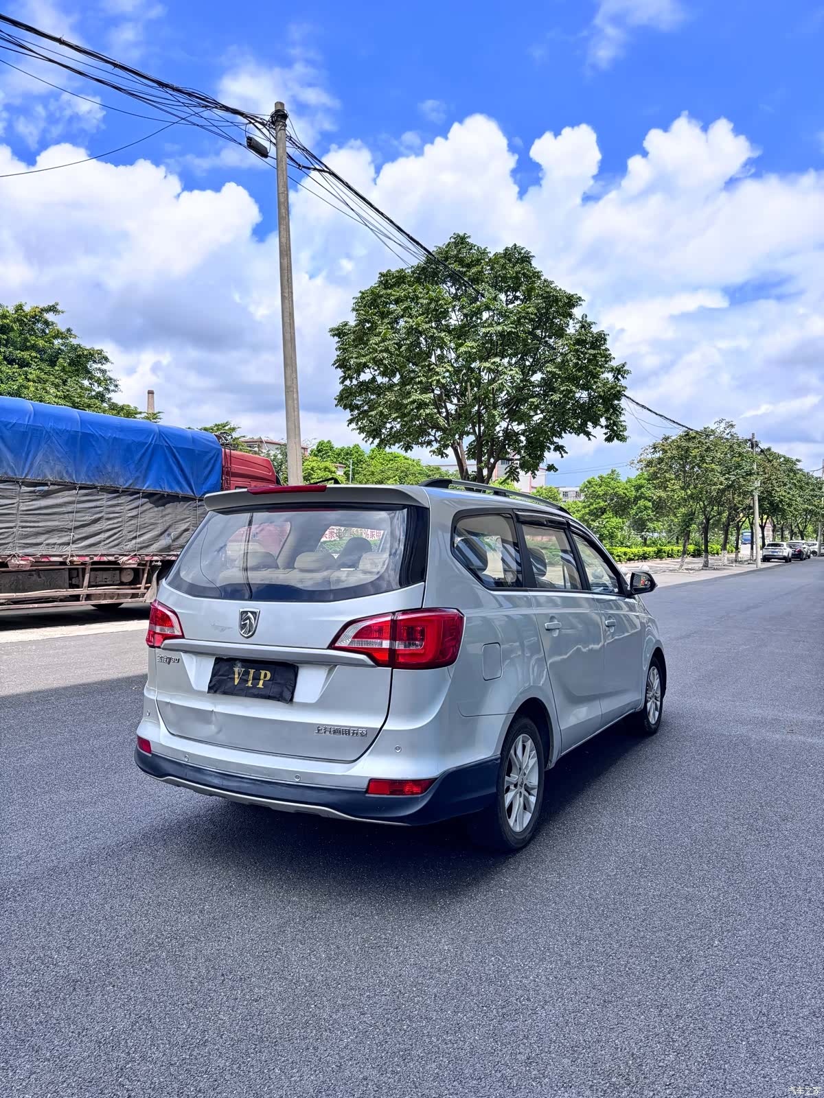 Wuling 730, 2016 4