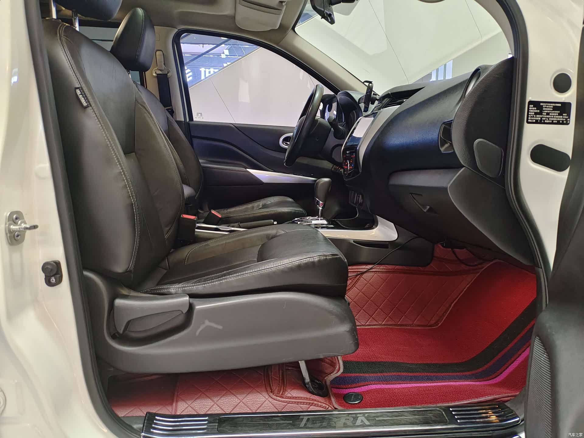 Nissan Terra, 2019 18