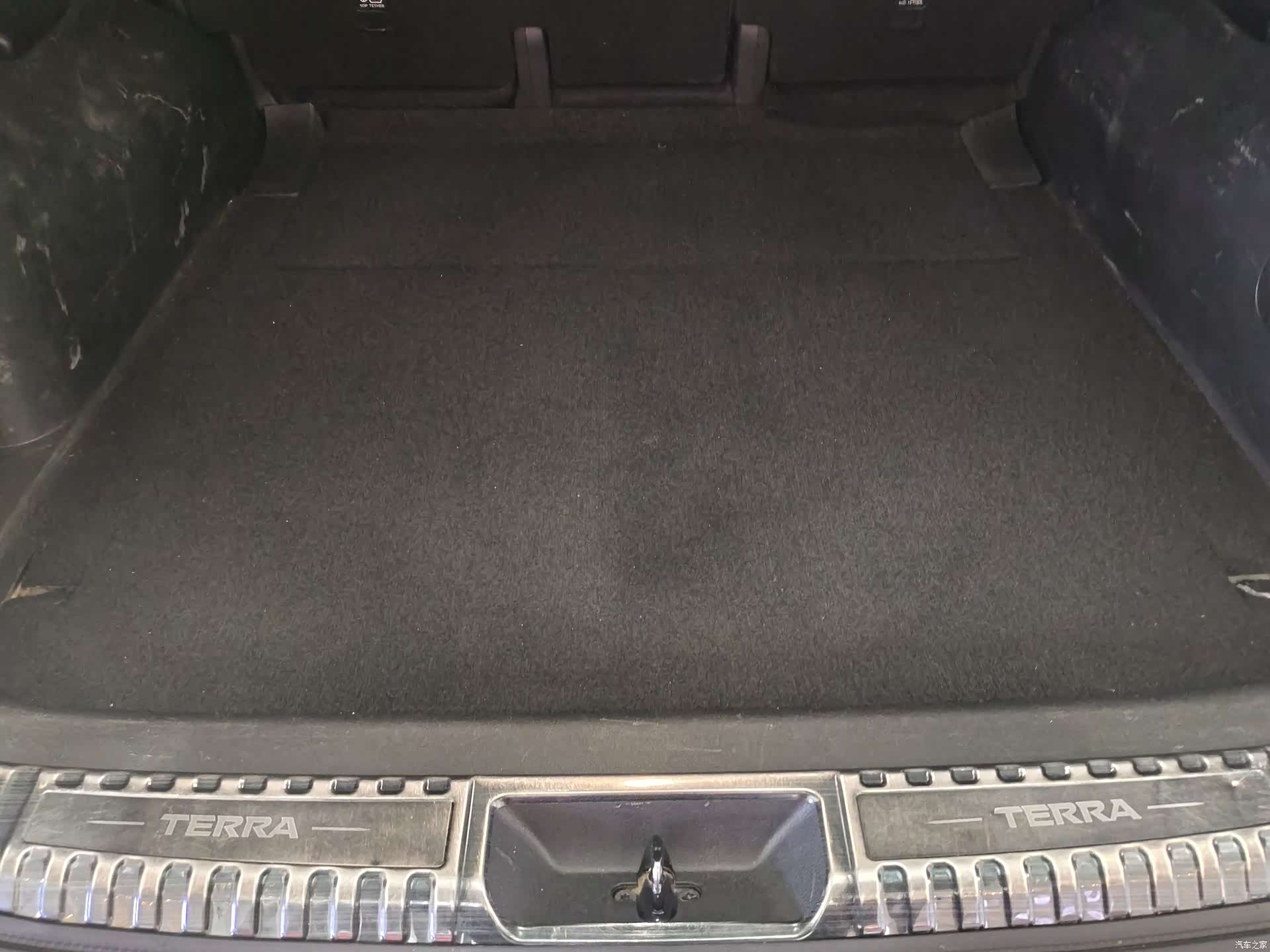 Nissan Terra, 2019 15