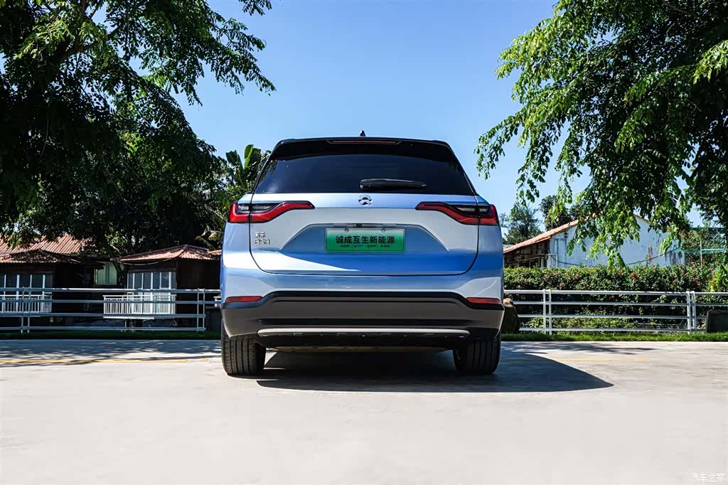 NIO ES8, 2018 7