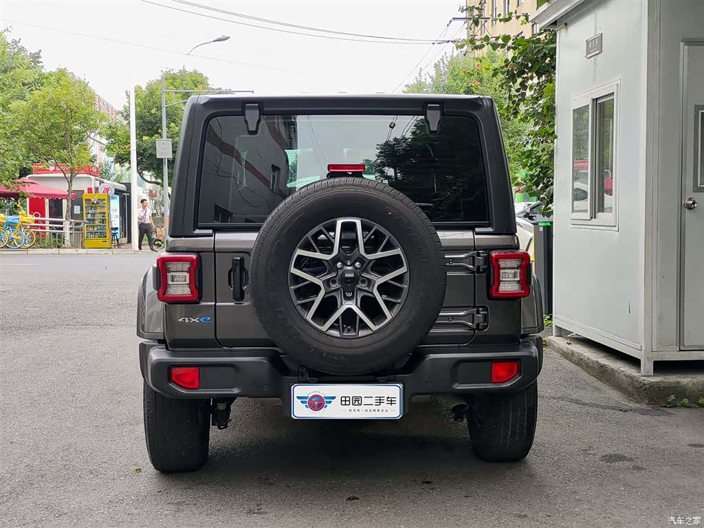 Jeep Wrangler, 2023 все фото
