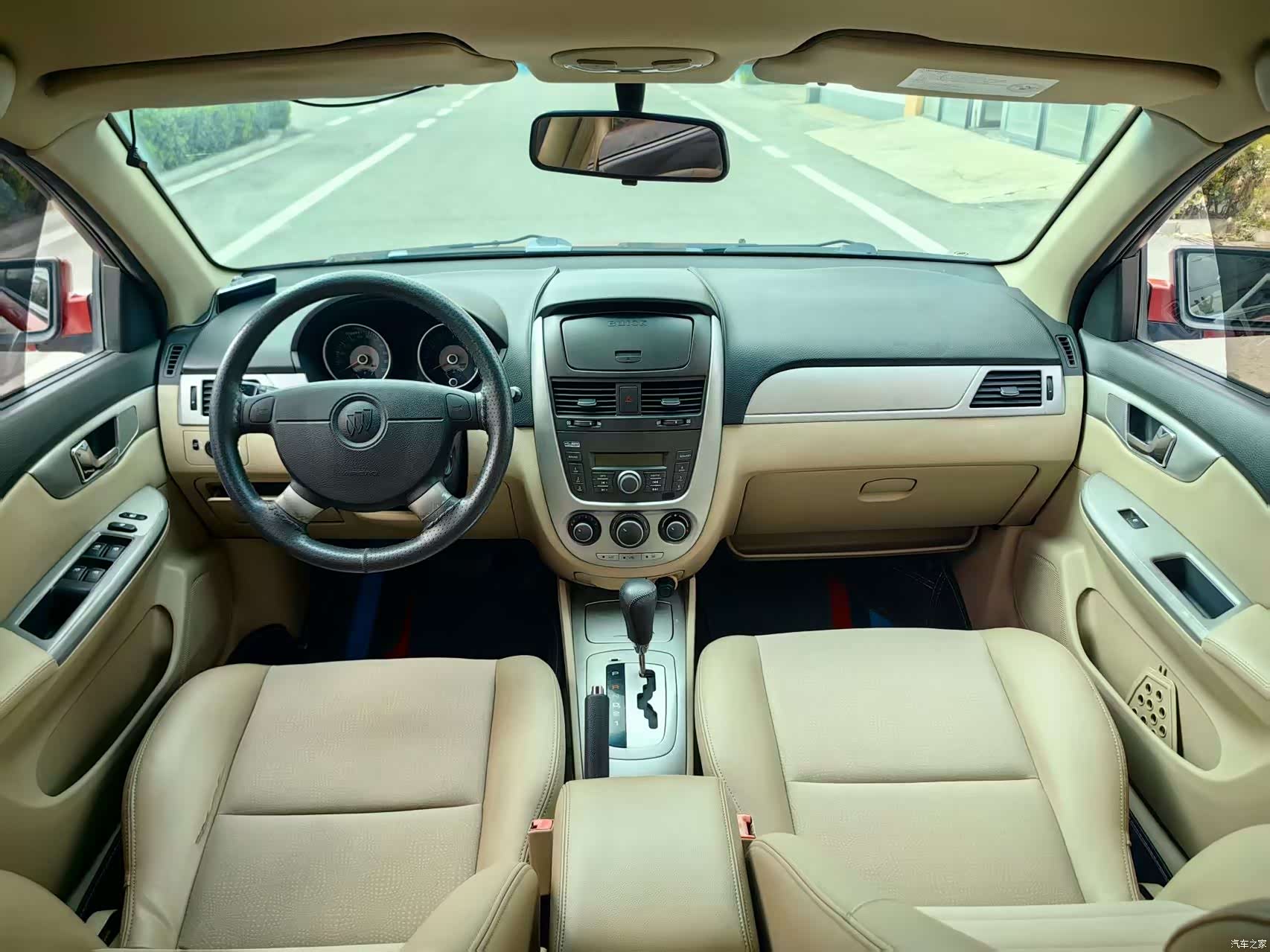 Buick 1.6LX-AT, 2012 11