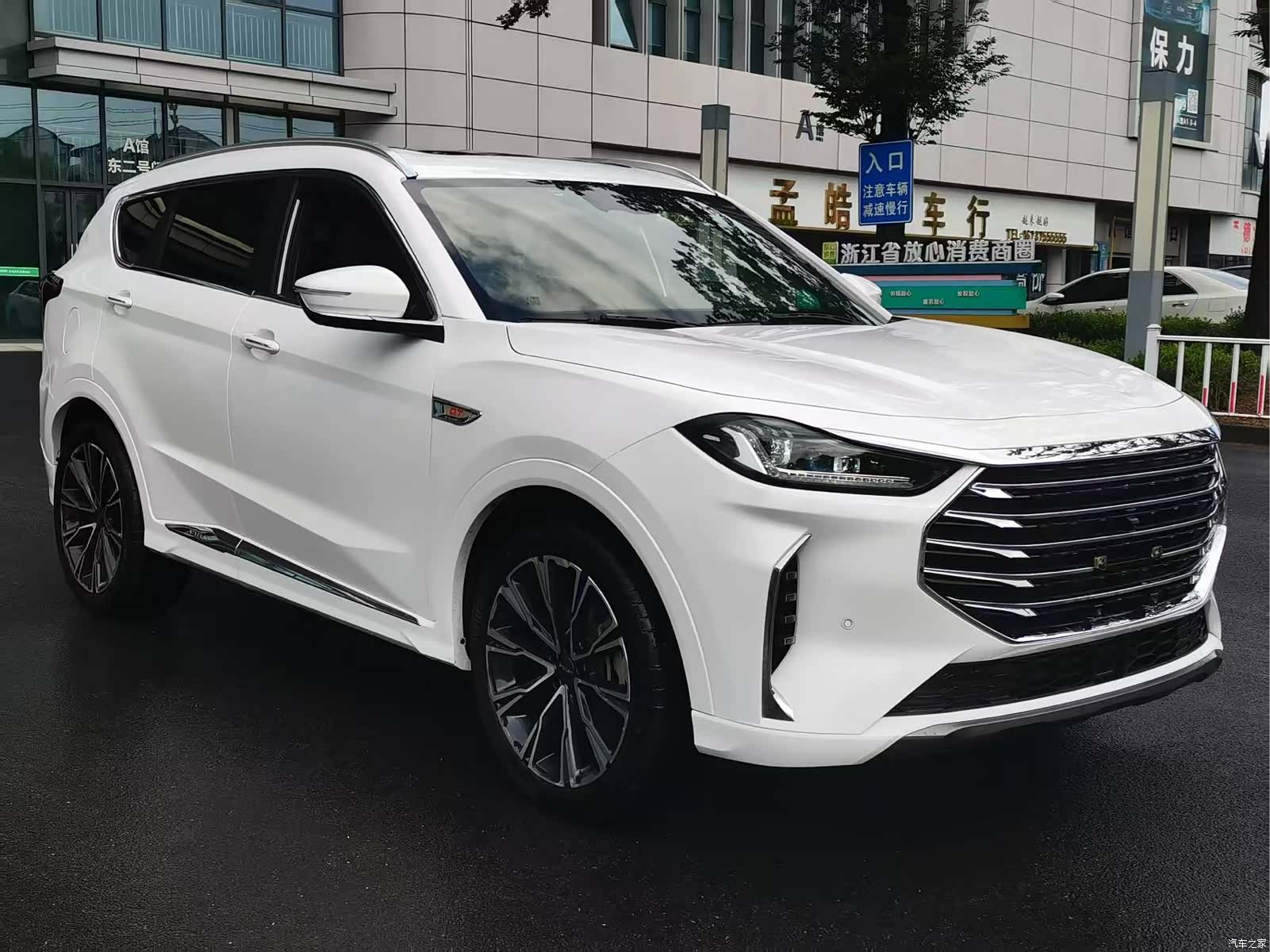 Jetour X70, 2022 3