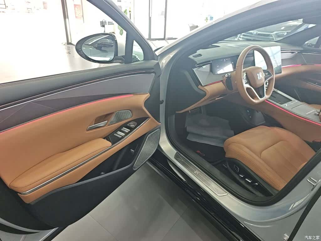 BYD Han, 2025 16