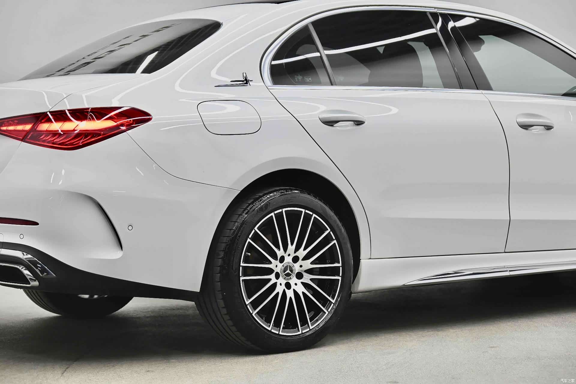 Mercedes-Benz C-Class, 2024 2
