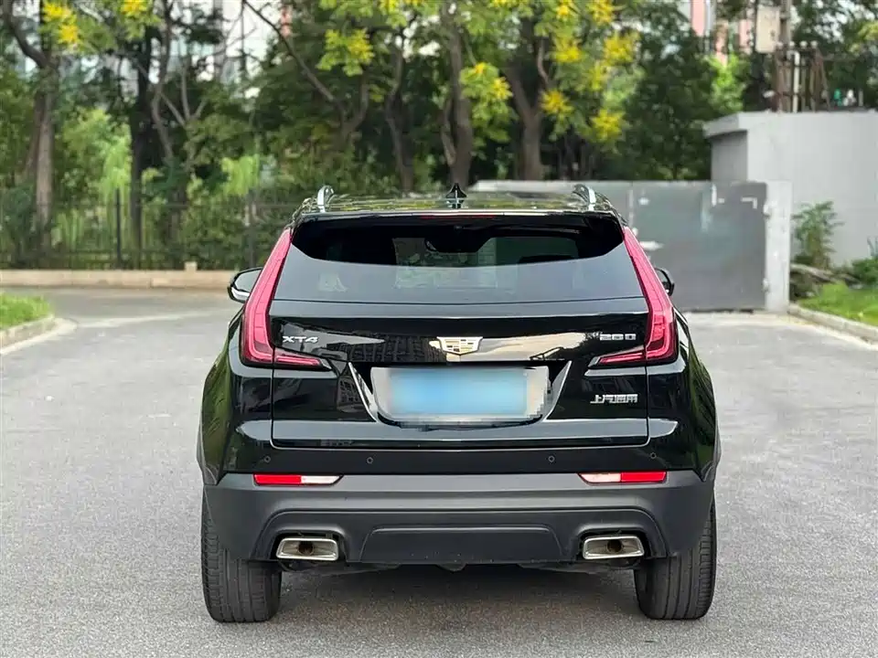 Cadillac XT4