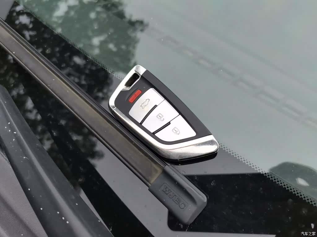 Mazda Atenza, 2016 9