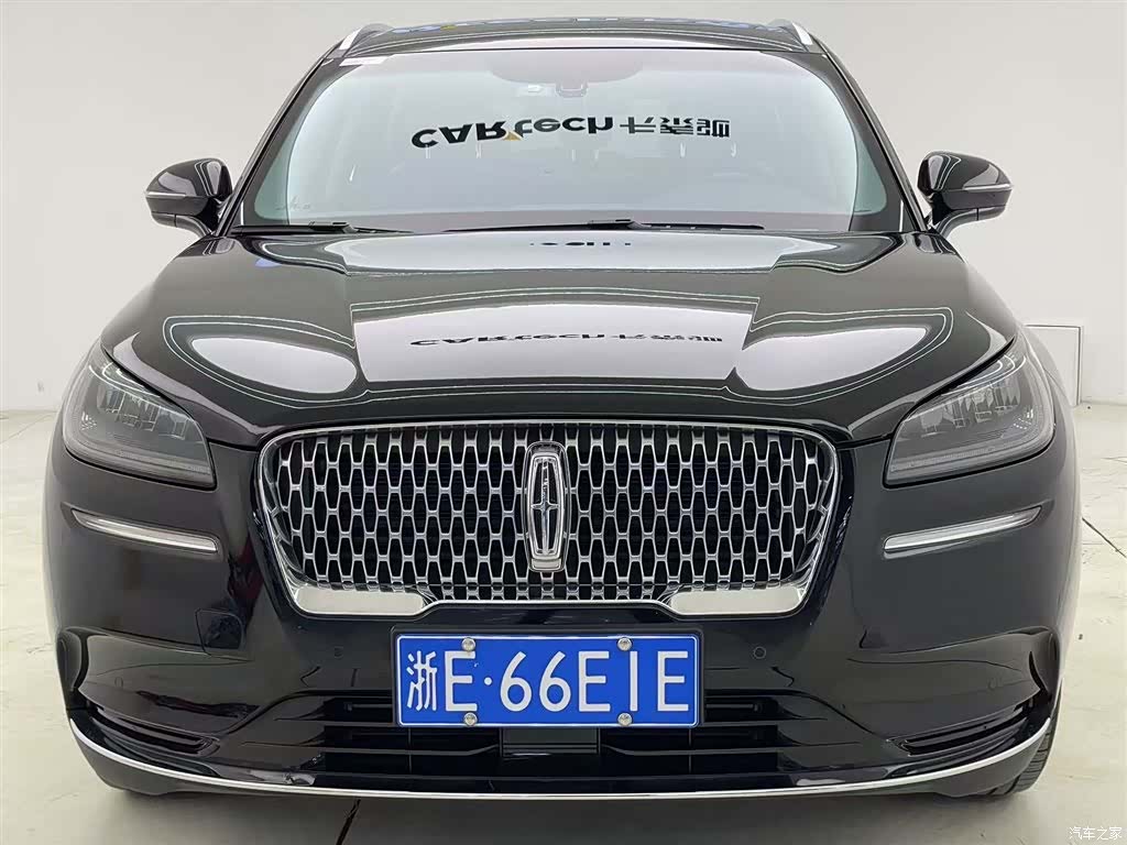 Lincoln Corsair, 2022 10