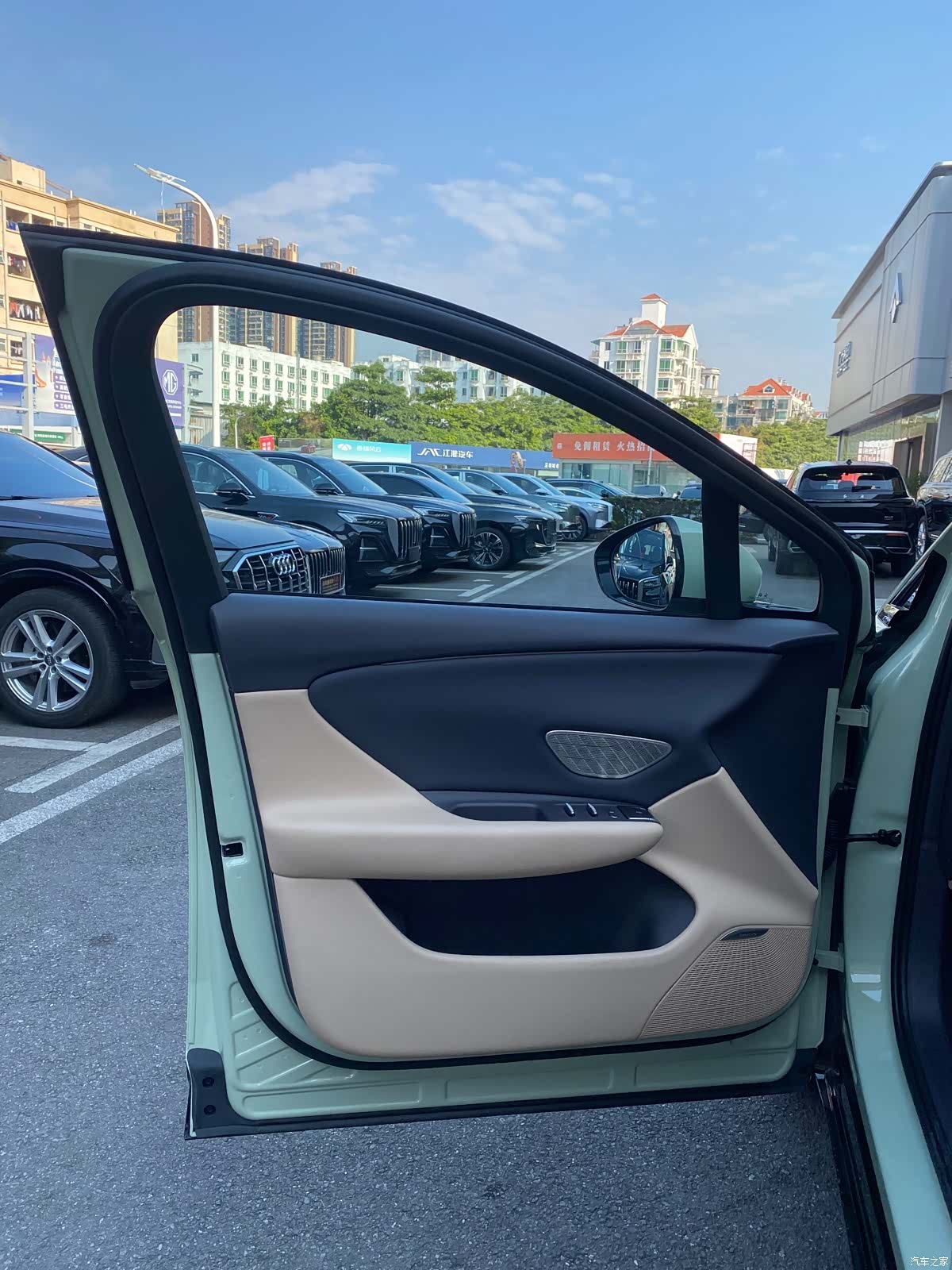Hongqi 06, 2026 8