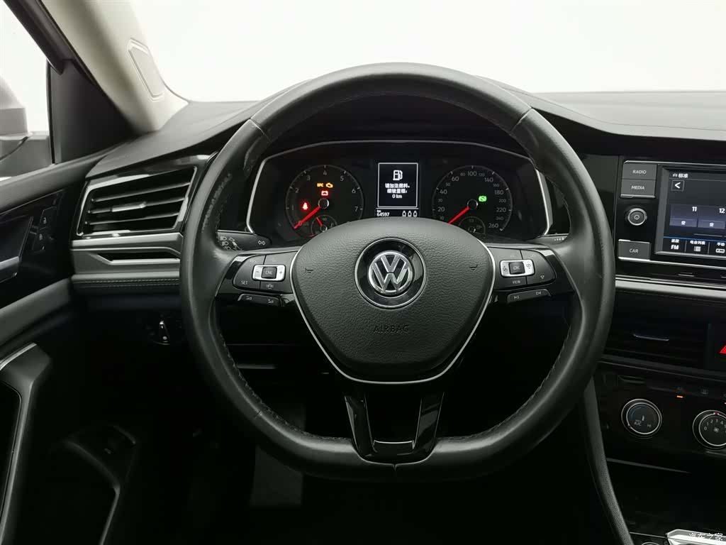Volkswagen Sagitar, 2020 11