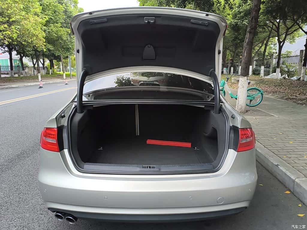 Audi A4L, 2016 19