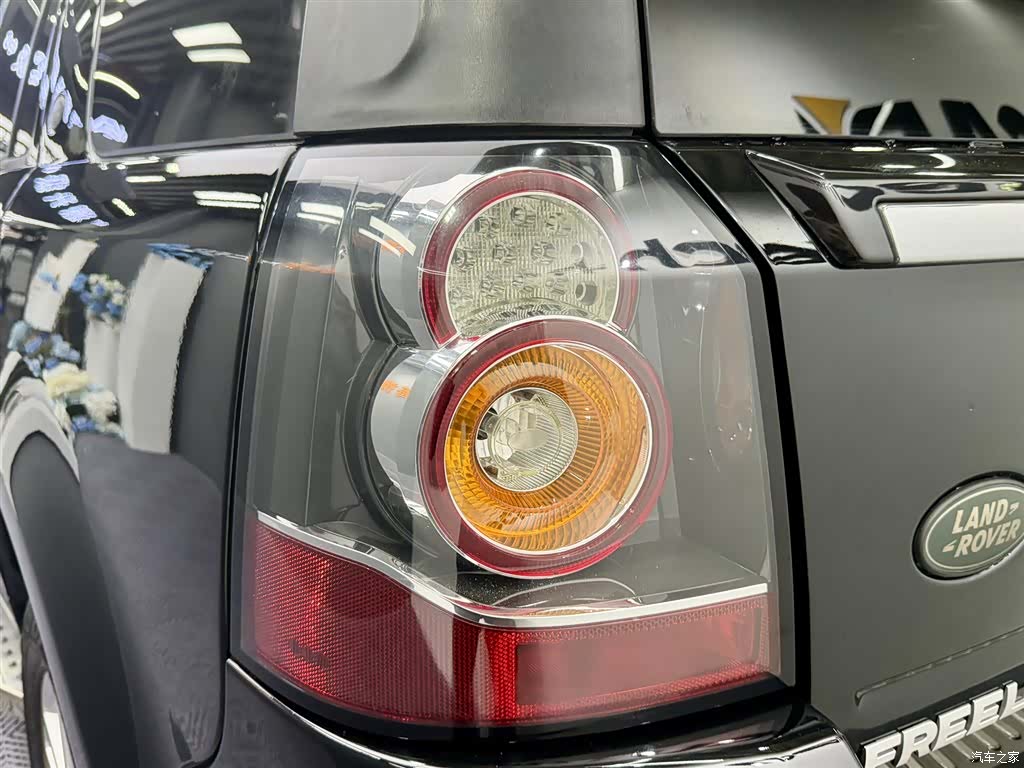Land Rover Si4, 2013 6