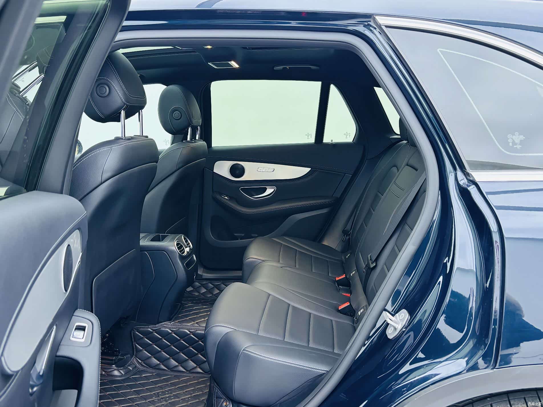 Mercedes-Benz GLC, 2020 16