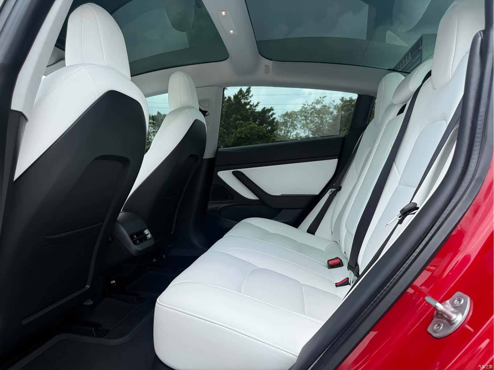 Tesla Model 3, 2020 8