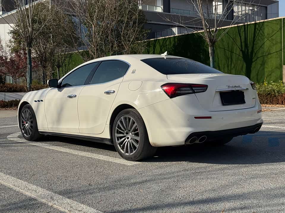 Maserati Ghibli