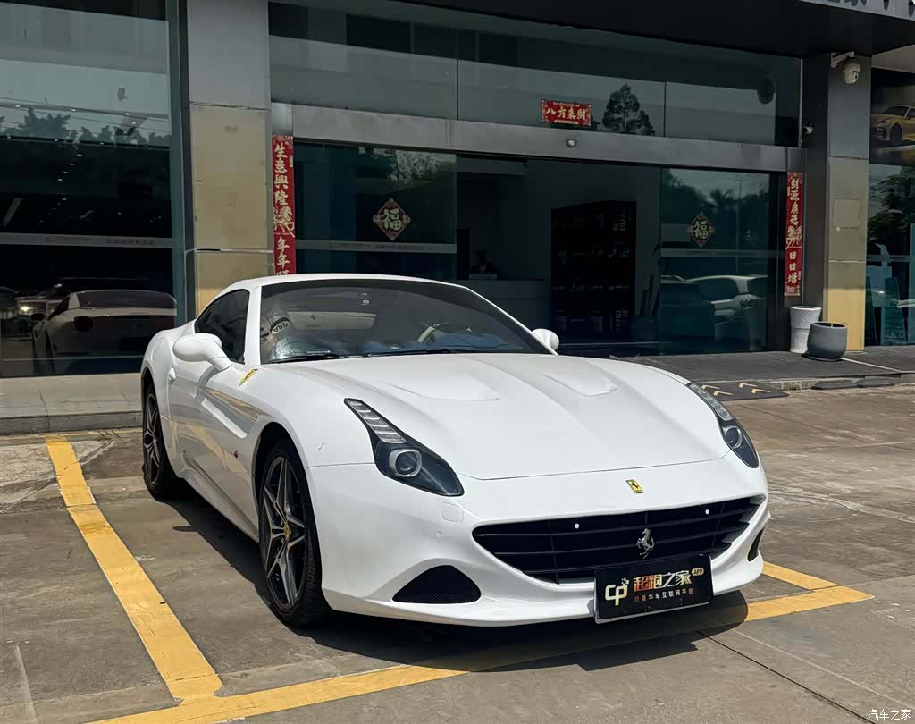 Ferrari California, 2015 4