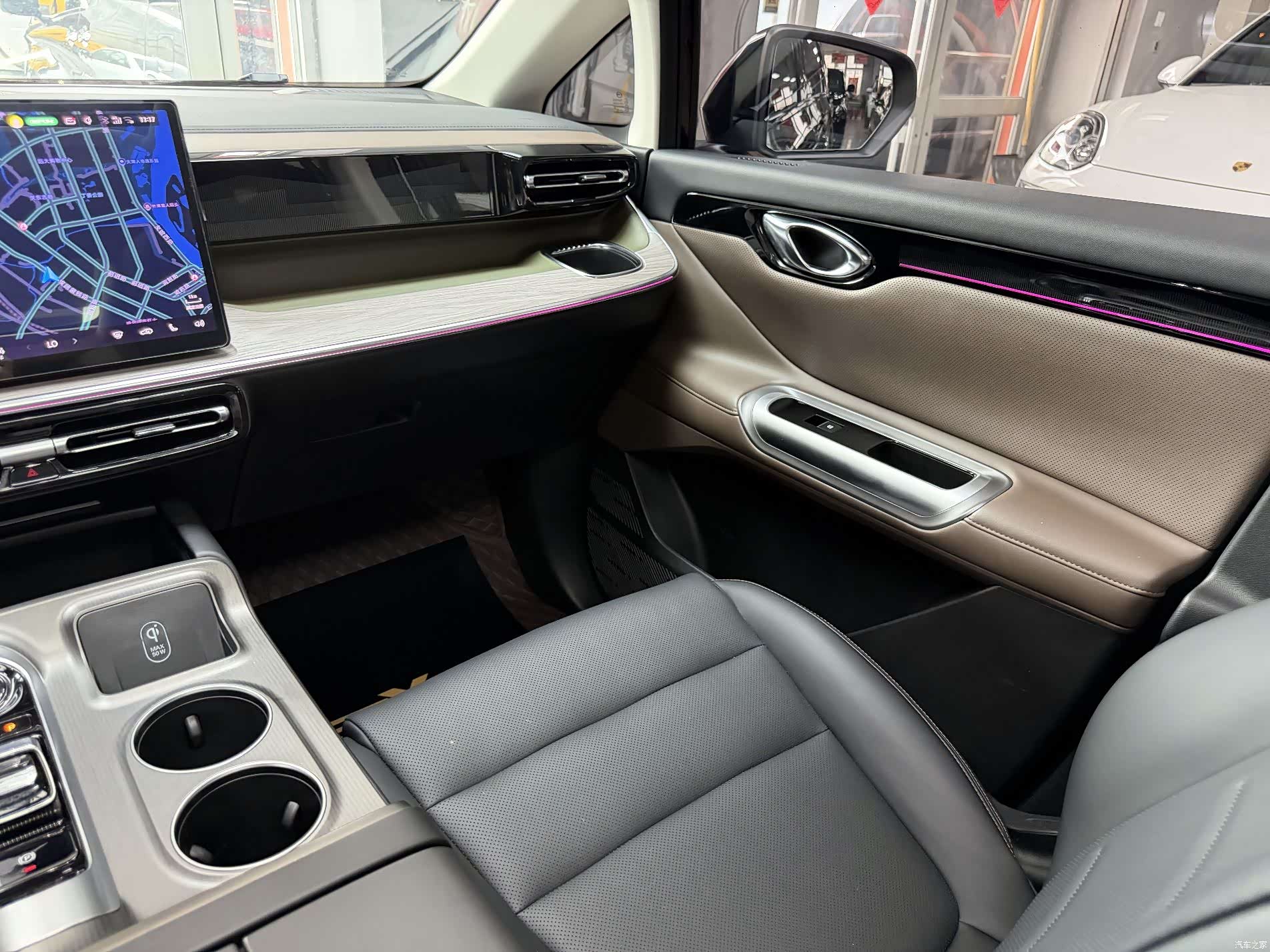 Trumpchi E8, 2024 10