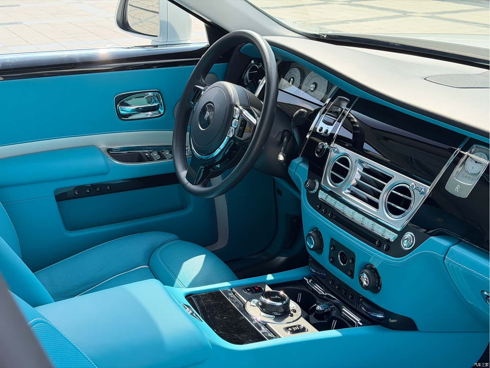 Rolls-Royce Ghost, 2020 25