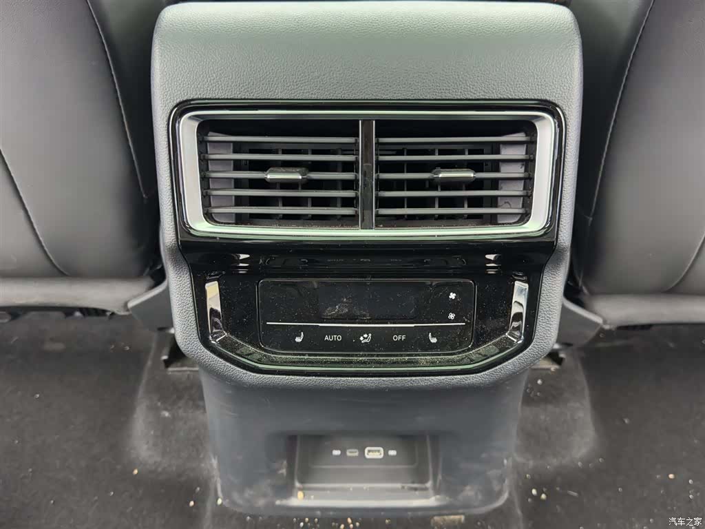 Volkswagen Teramont X, 2023 13
