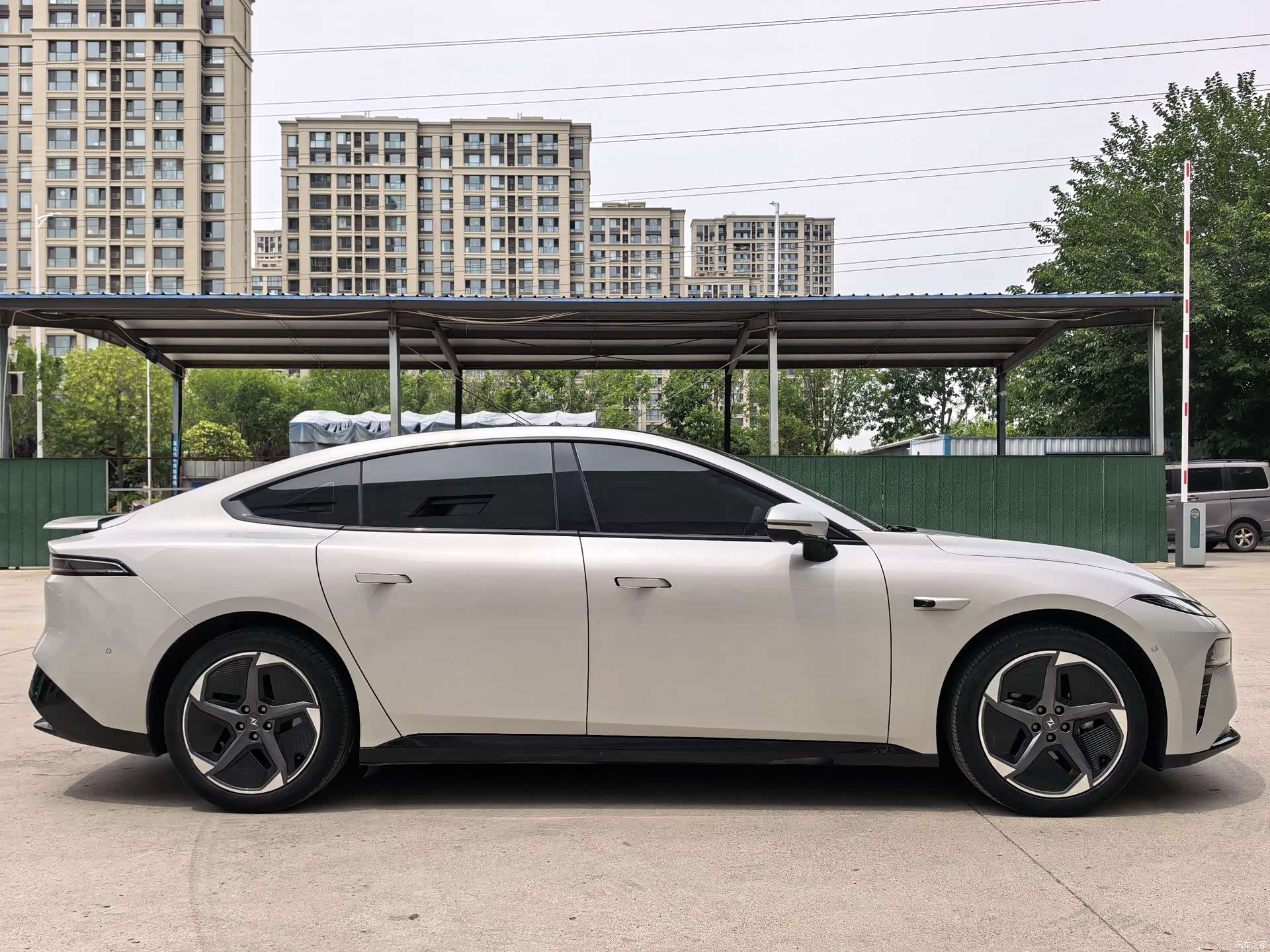 DongFeng eπ007, 2024 4