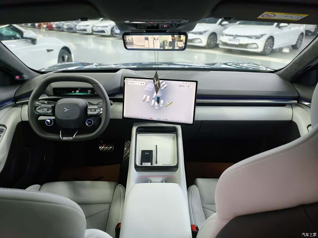 Xpeng P7, 2025 10
