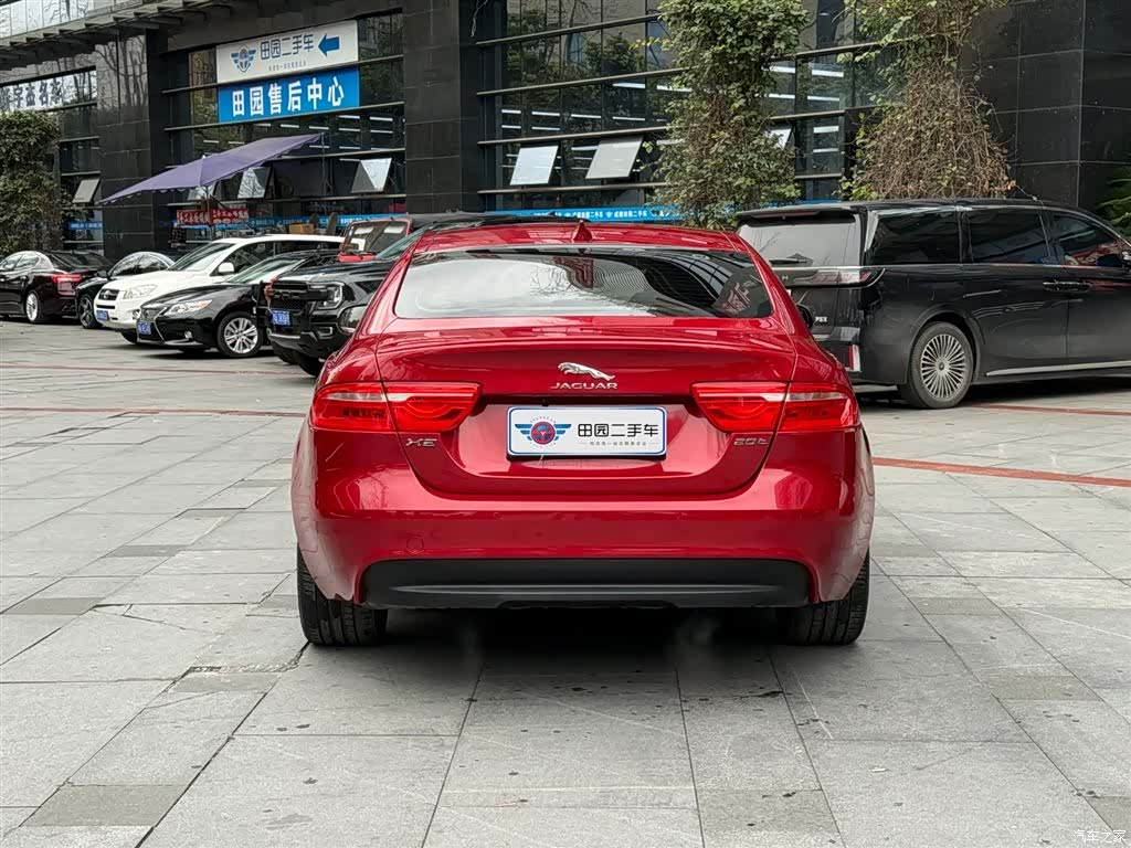 Jaguar XE, 2017 все фото
