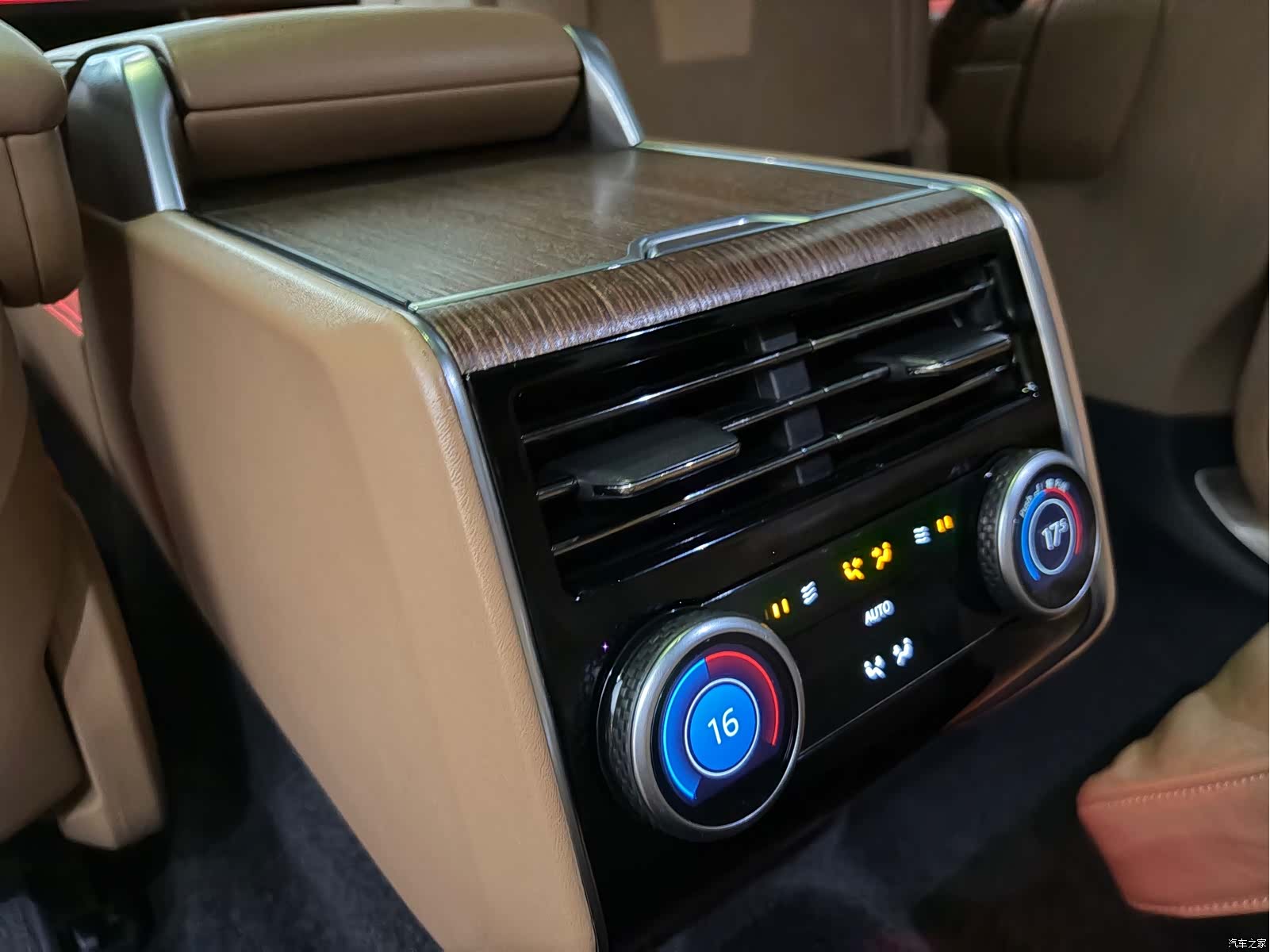 Land Rover Range Rover, 2023 18