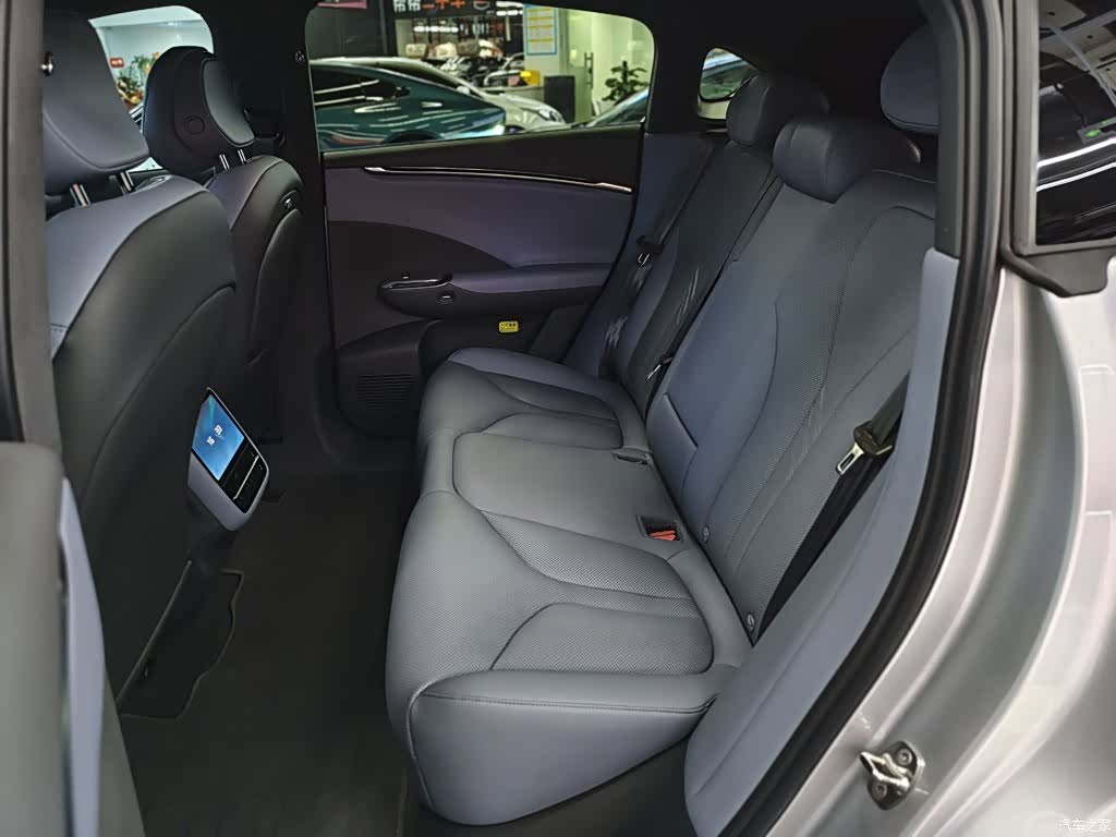 Xpeng G7, 2025 17