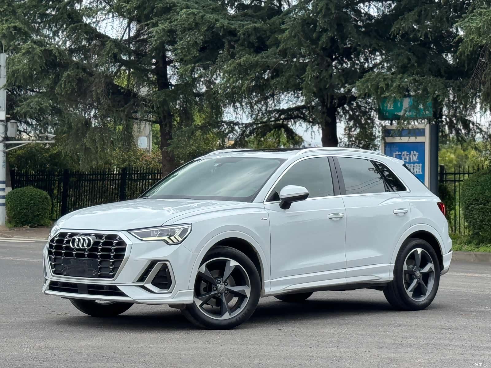 Audi Q3, 2019 1