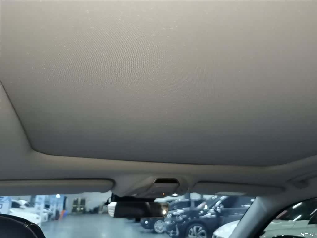 Geely Preface, 2022 18