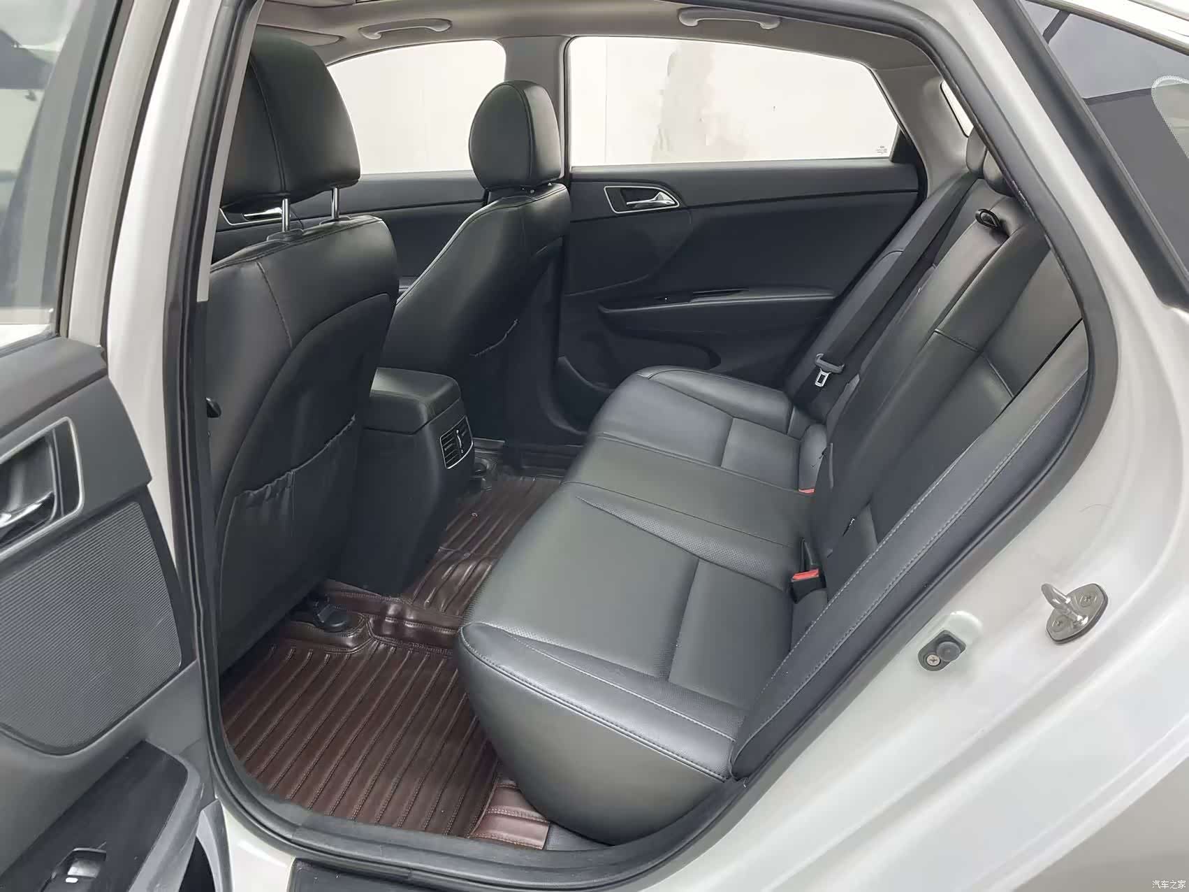 Hyundai GLS, 2016 10