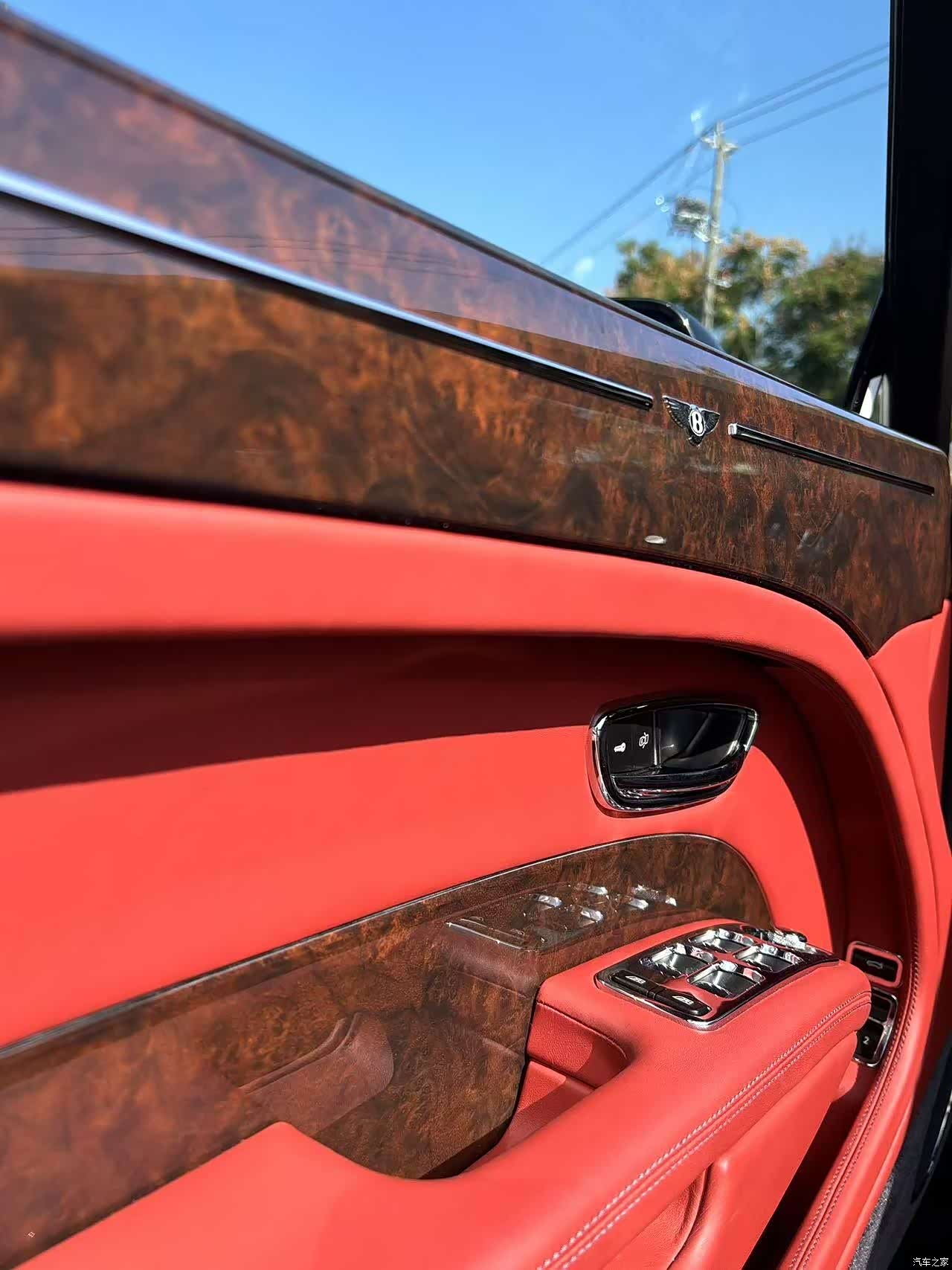 Bentley Mulsanne, 2019 11