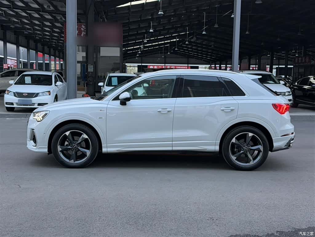 Audi Q3, 2022 7