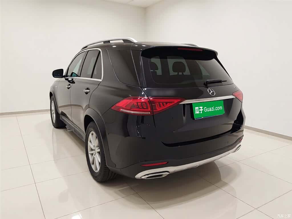 Mercedes-Benz GLE, 2020 4