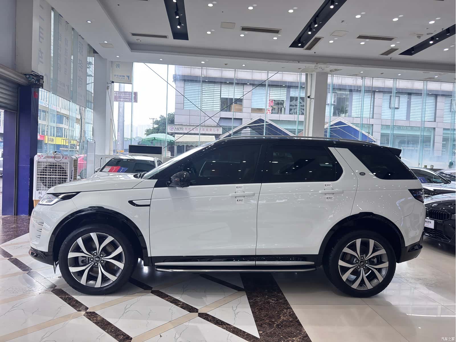 Land Rover Discovery, 2024 17
