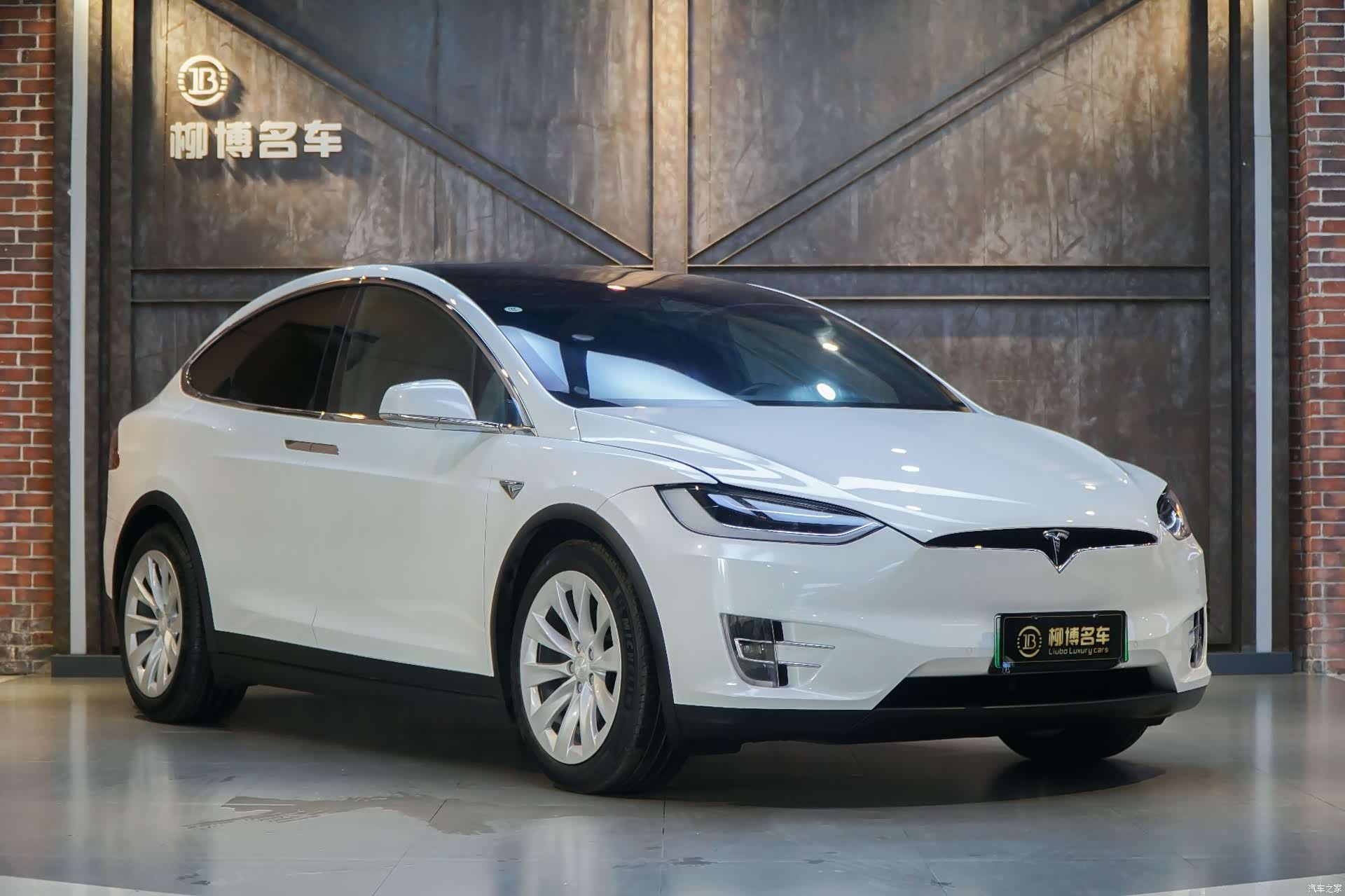 Tesla Model X, 2019 11