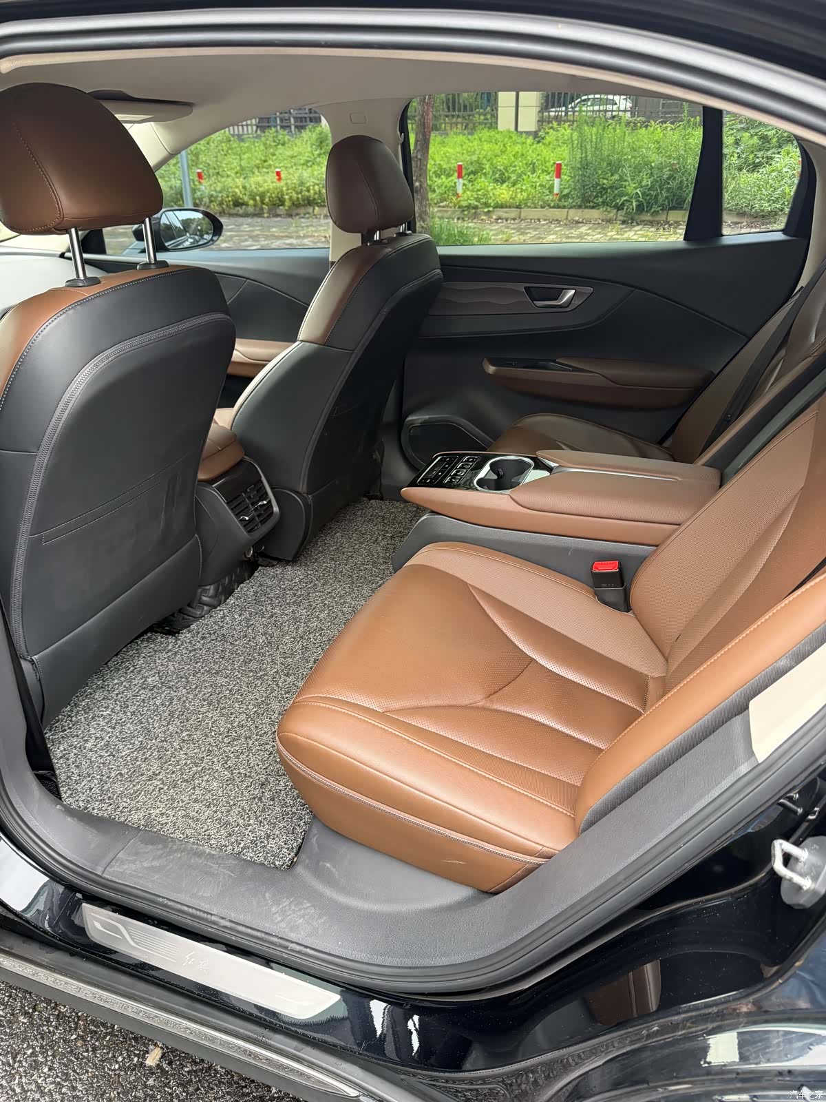 Hongqi QM5, 2022 7